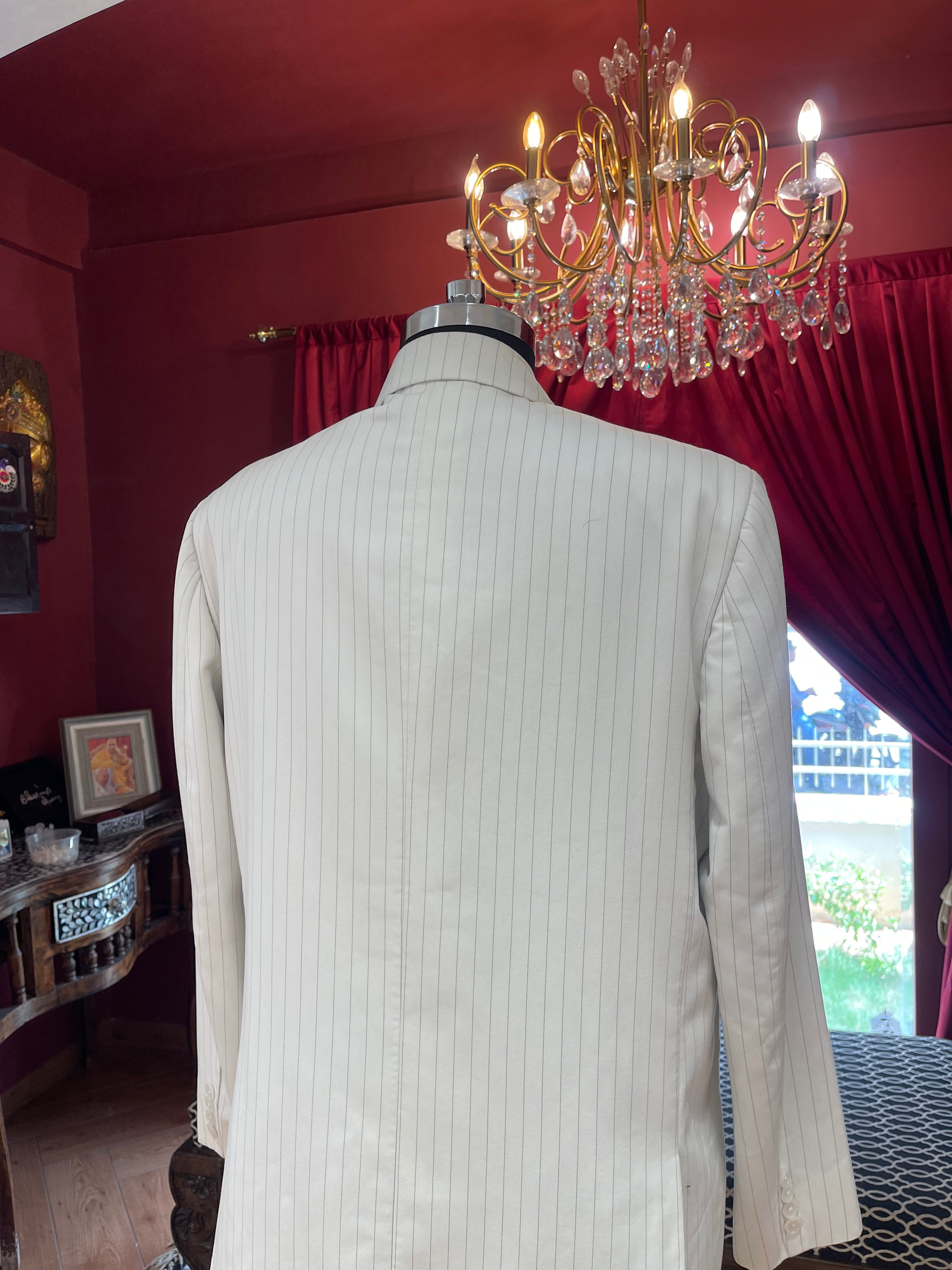 Ivory Contrast Tuxedo