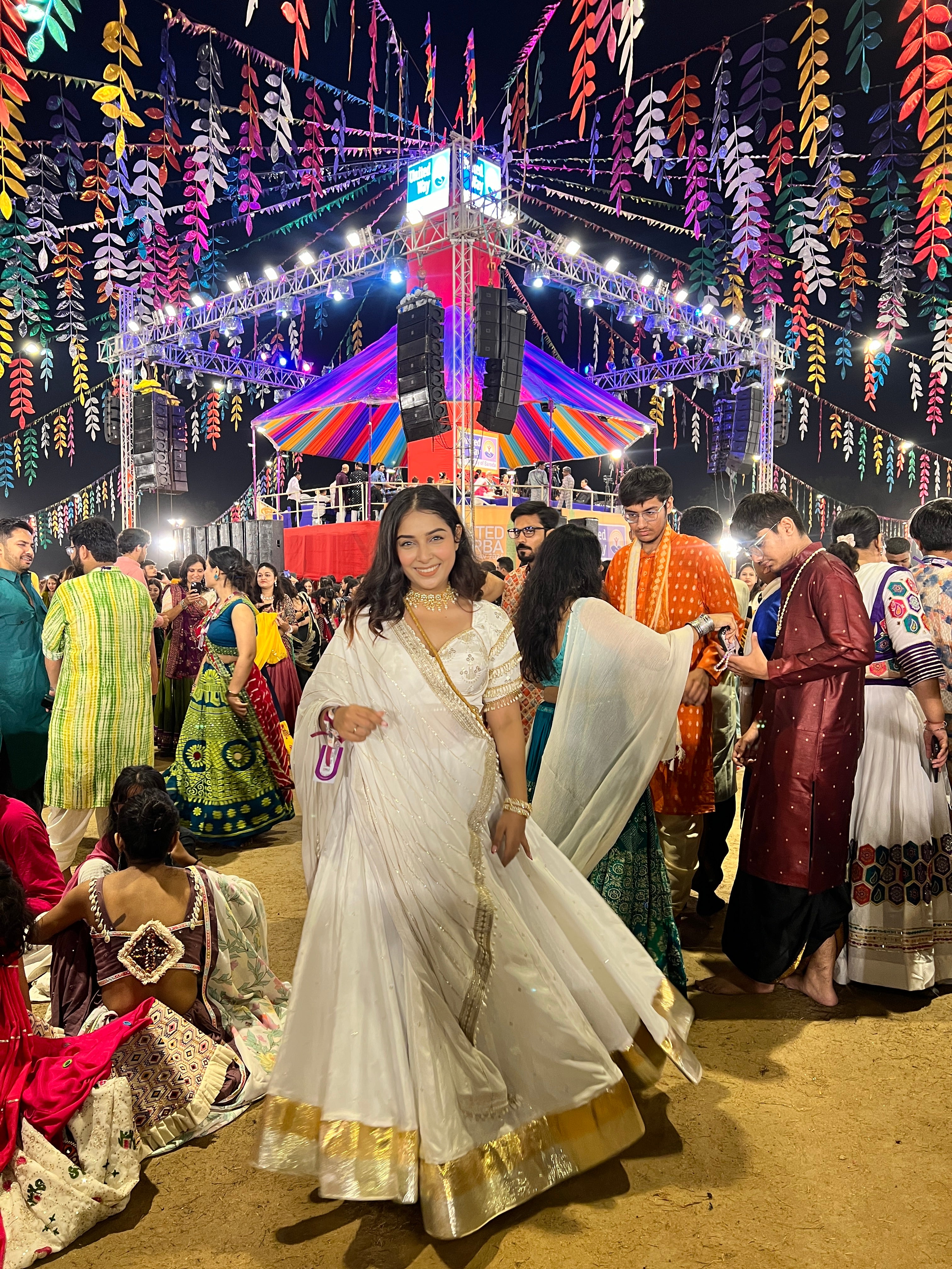 White Gold Lehenga With Pearl Border Dupatta