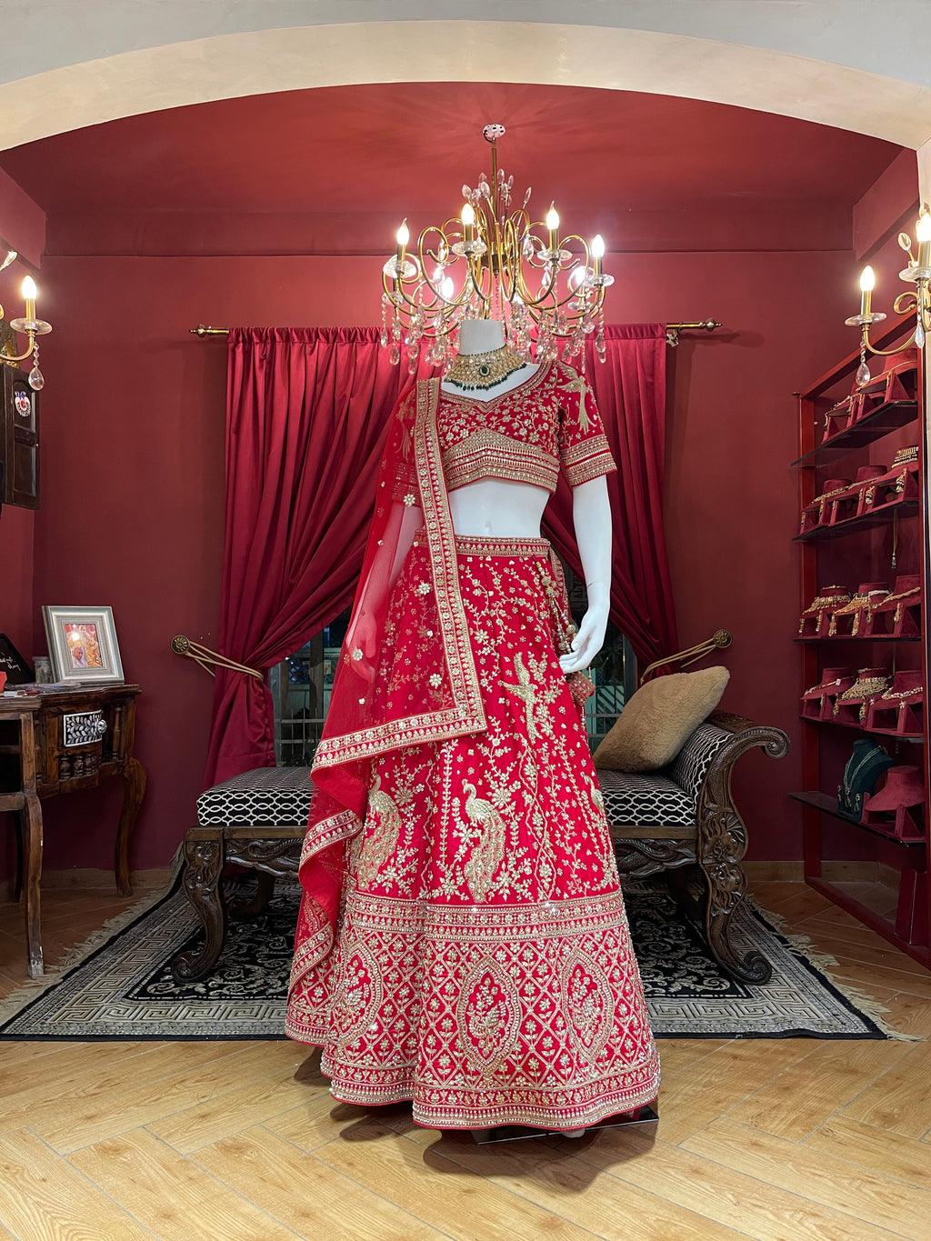 Scarlet Red Bird Bridal Set