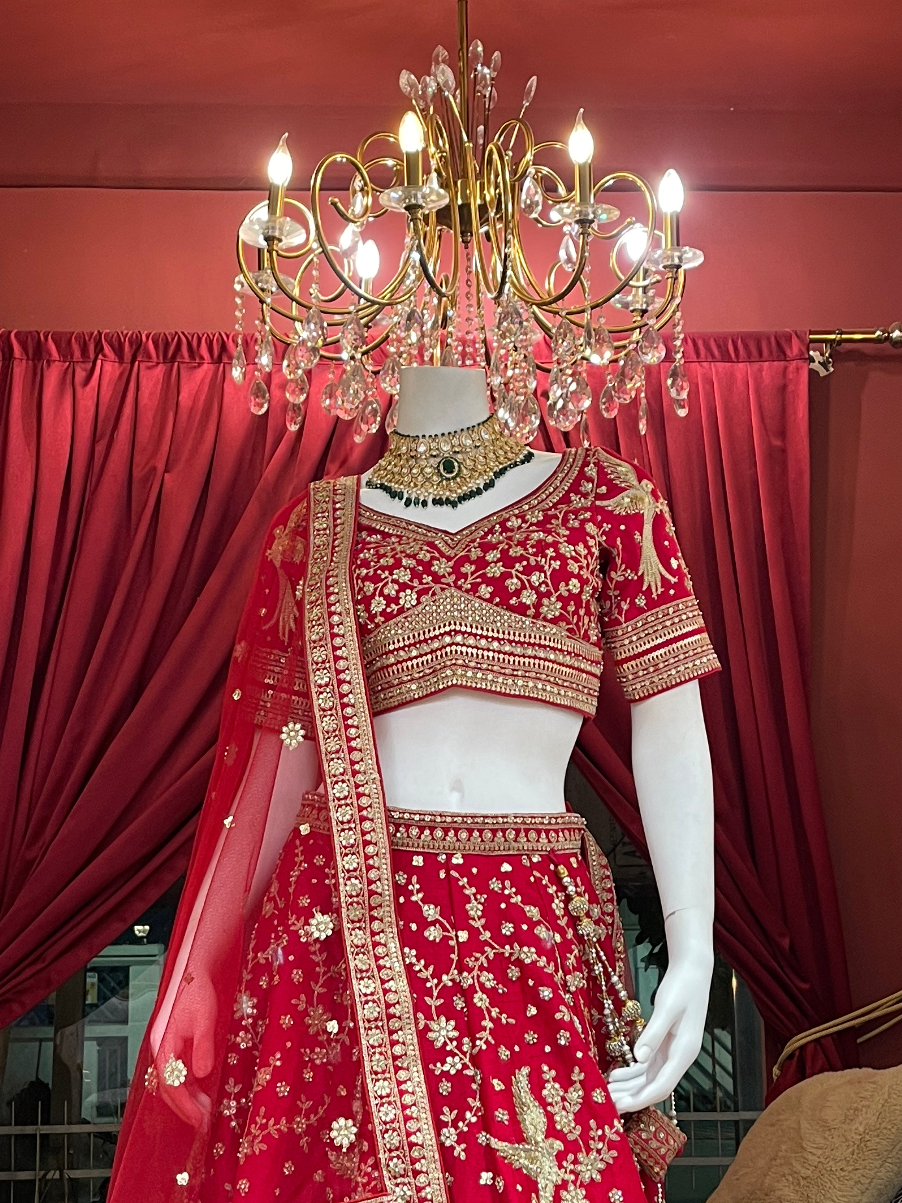 Scarlet Forest Bridal Set