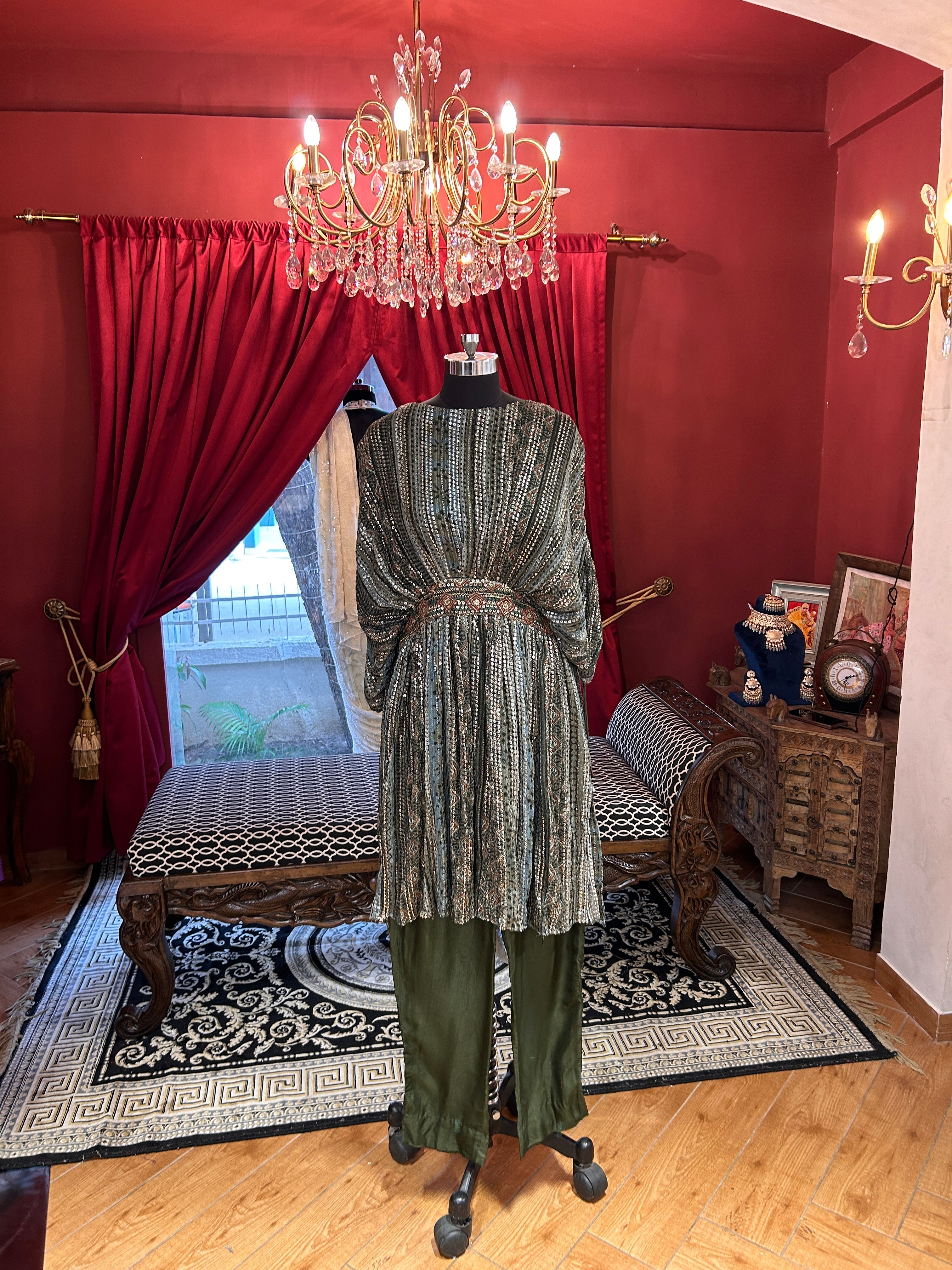 Nazaakat-e-Olive Kurti-Pant