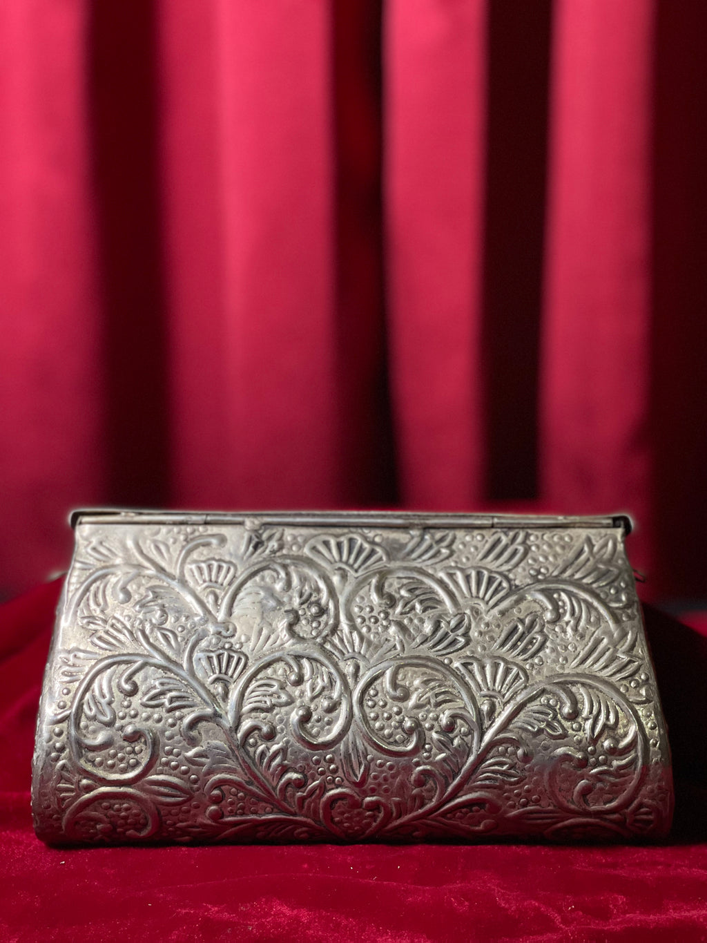 Oxidized Hand Clutch