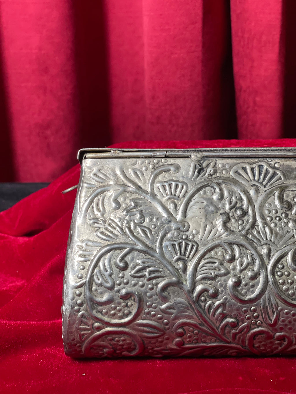 Oxidized Hand Clutch