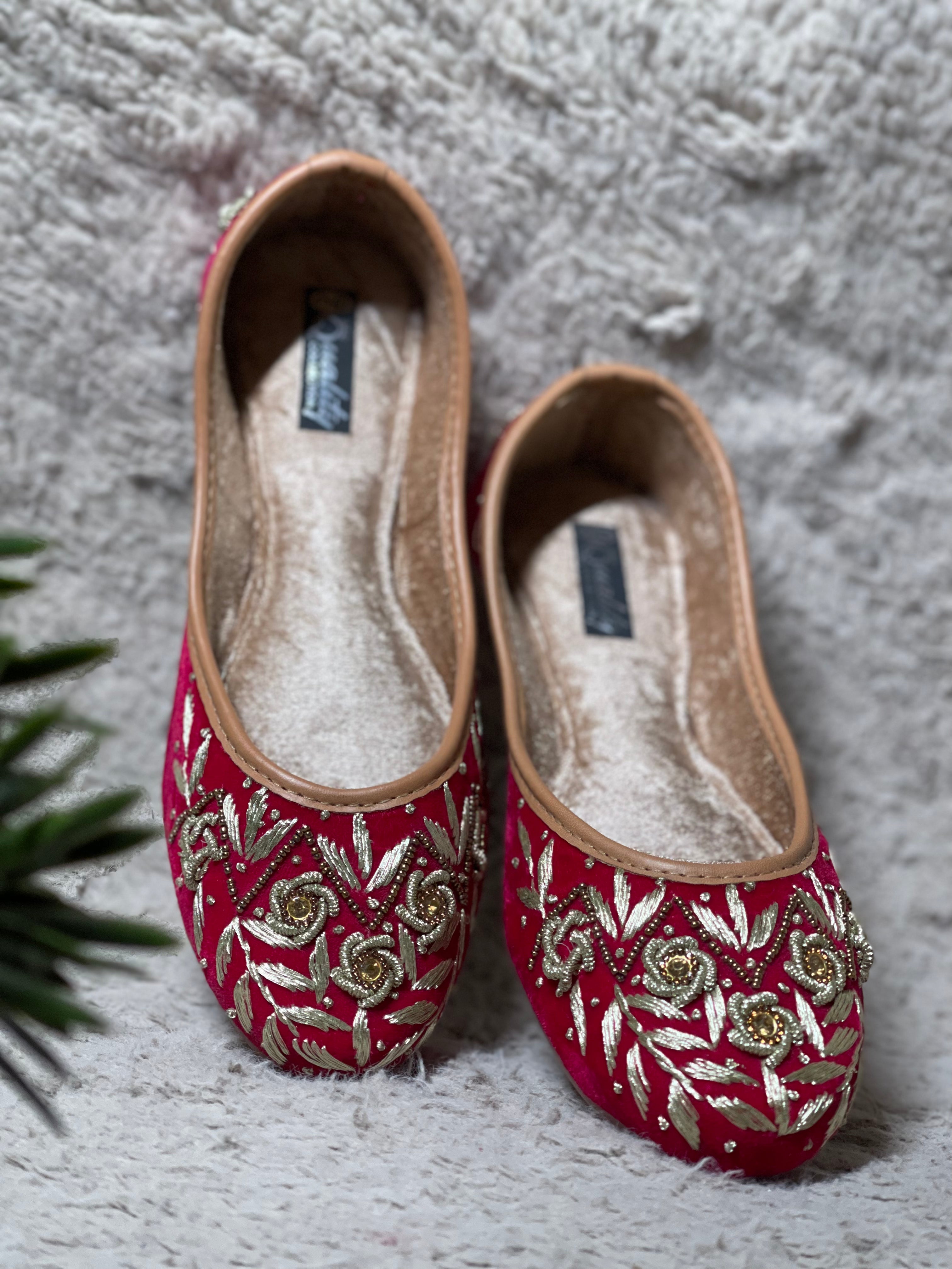 Rani Velvet With Golden Work