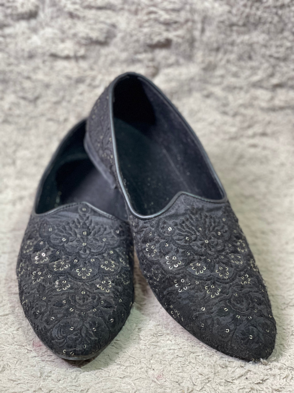 Menswear Black Jutti With Tonal Work