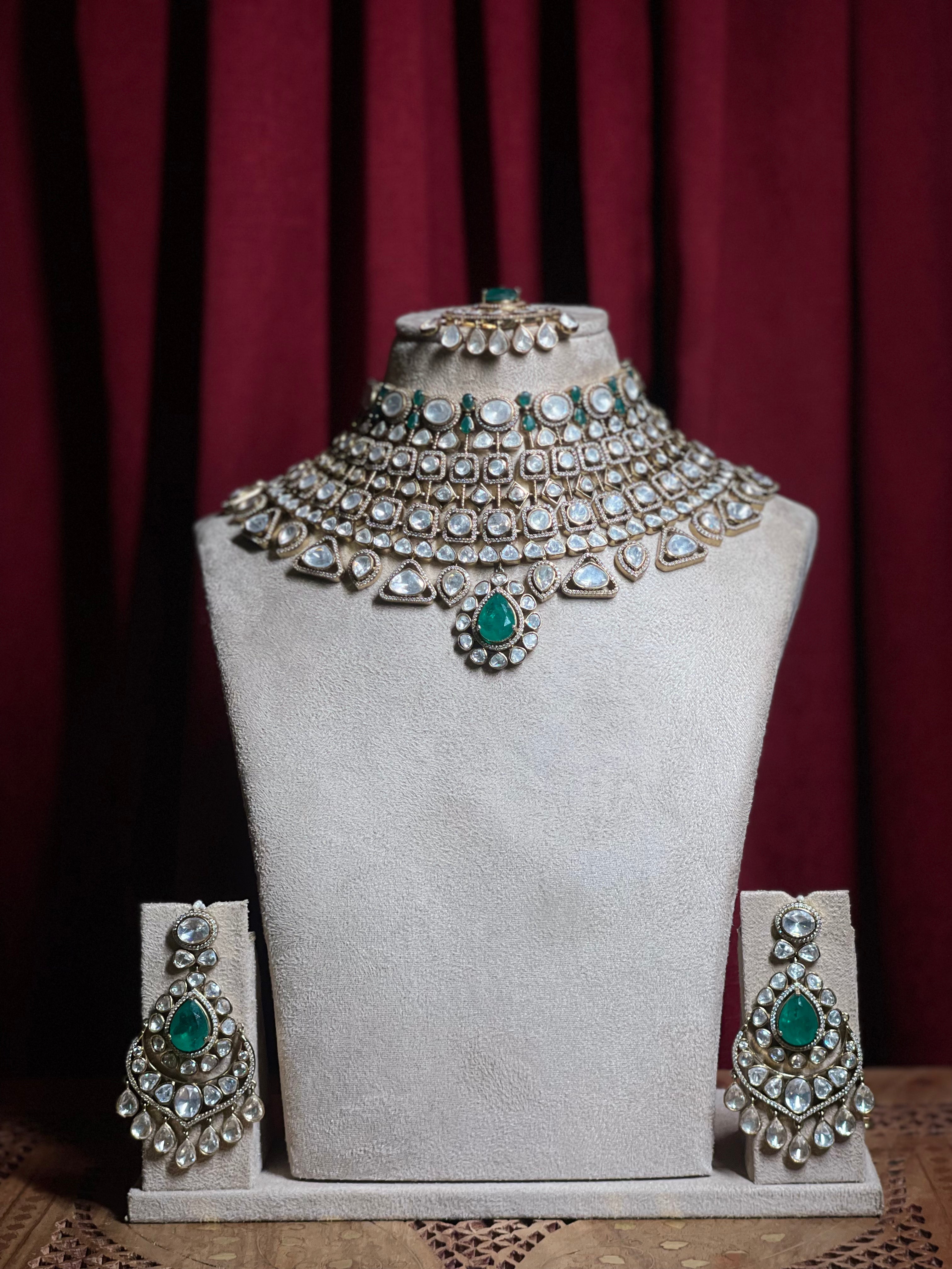 Emerald Polki Choker