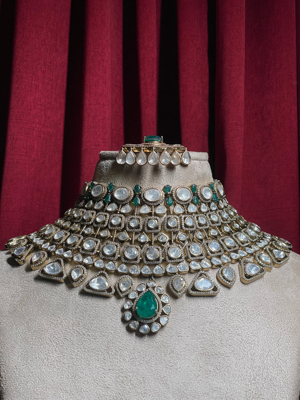 Emerald Polki Choker