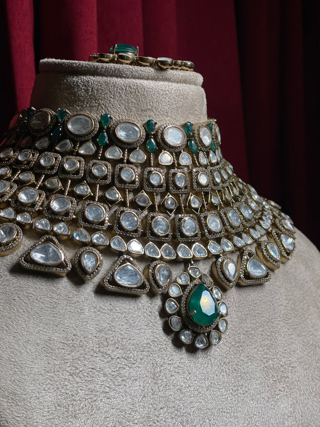 Emerald Polki Choker