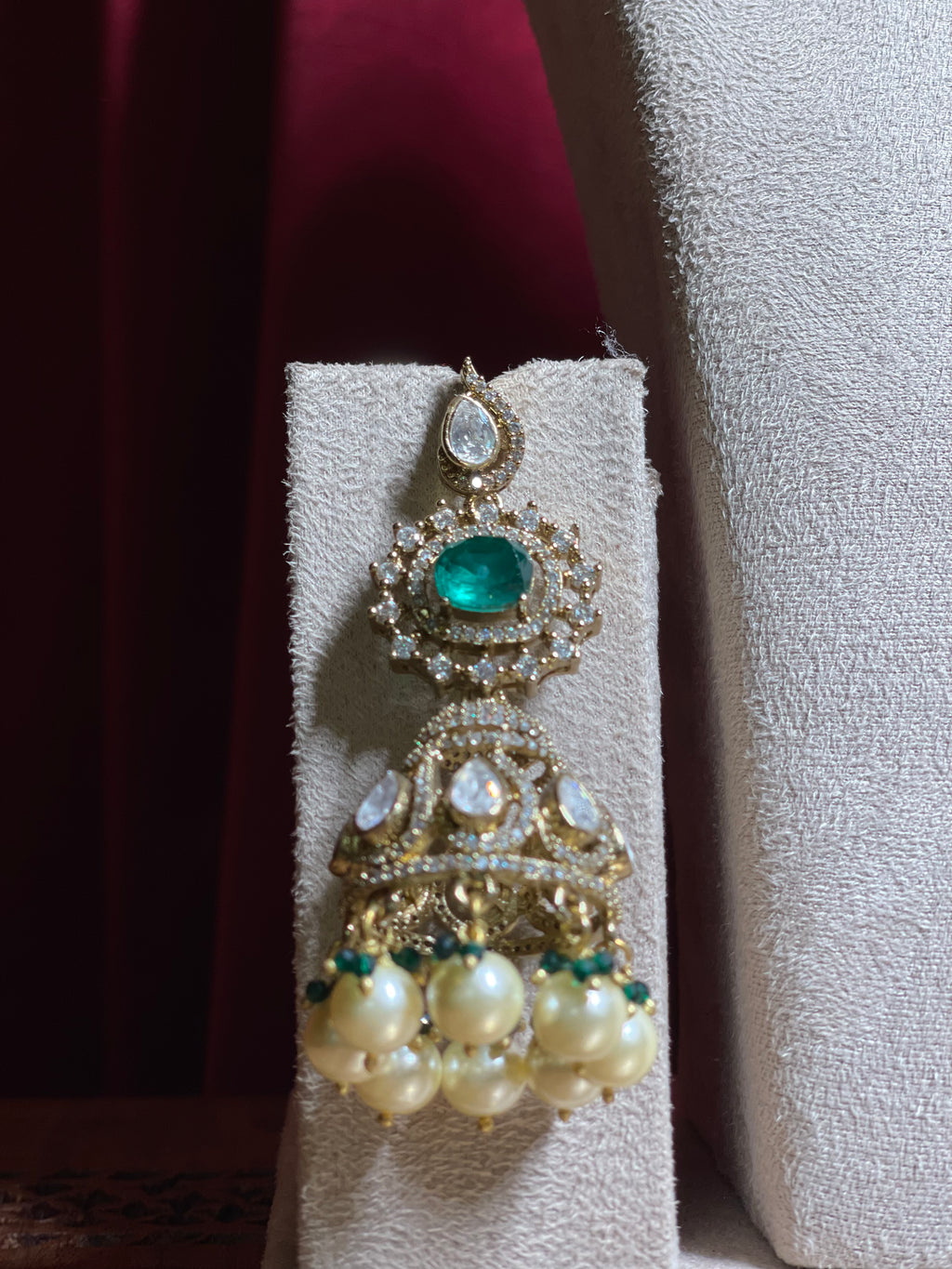 Emerald Uncut Polki Stones