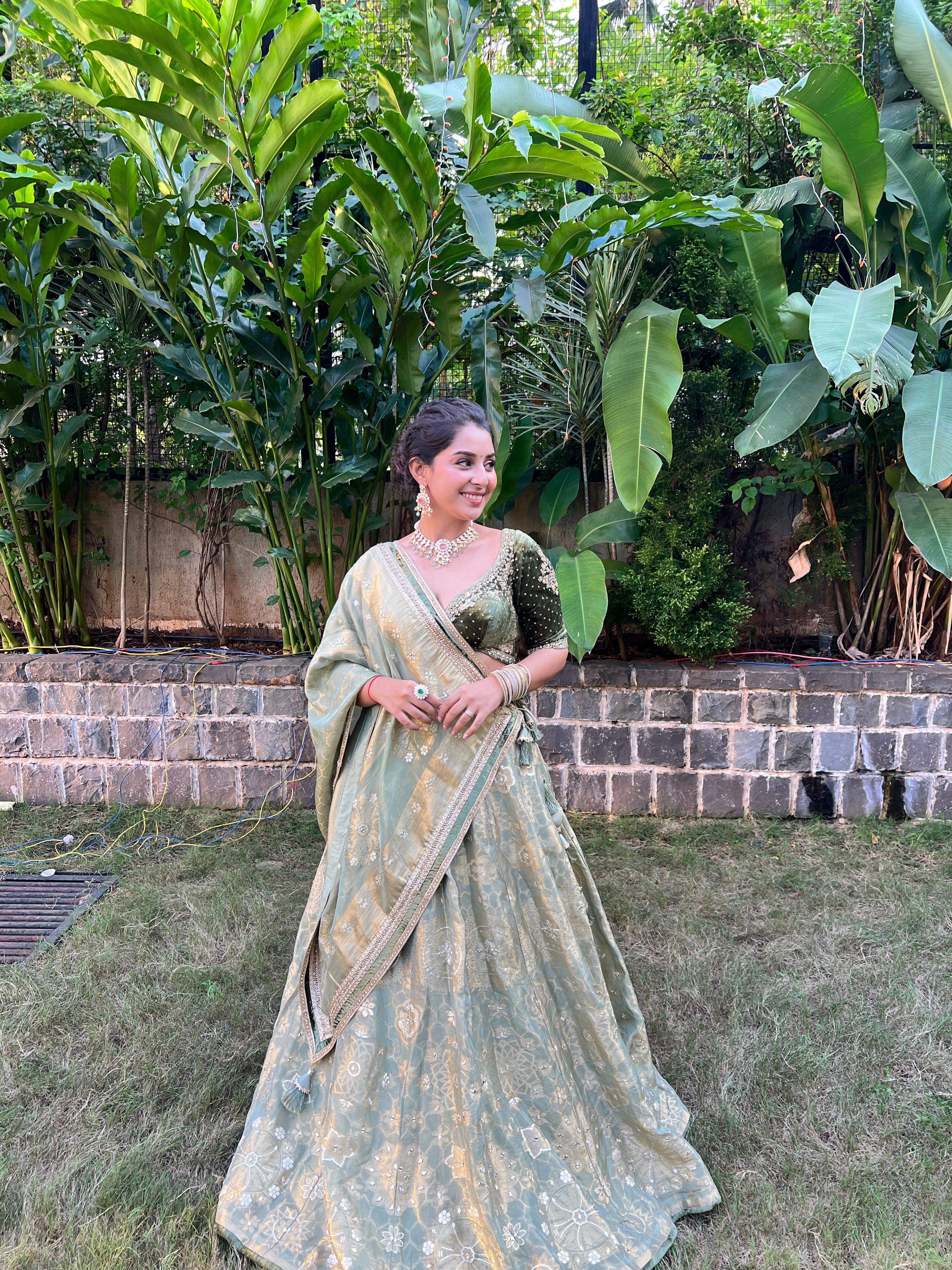 Green velvet lahenga